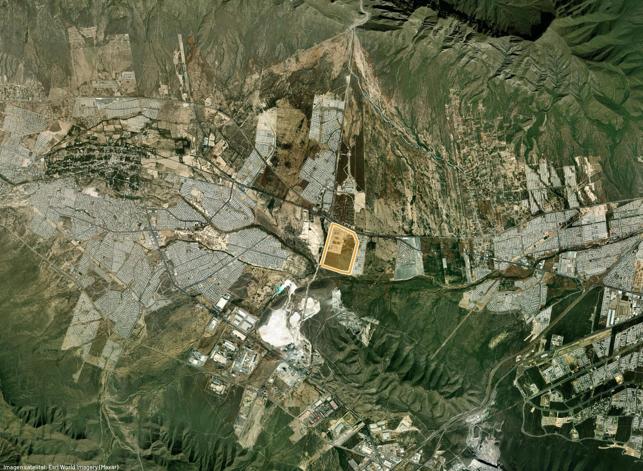 Vista satelital de La Sierra Industrial Park: el polígono del parque sobre Av. Lincoln, rodeado por la mancha urbana de García, N.L.